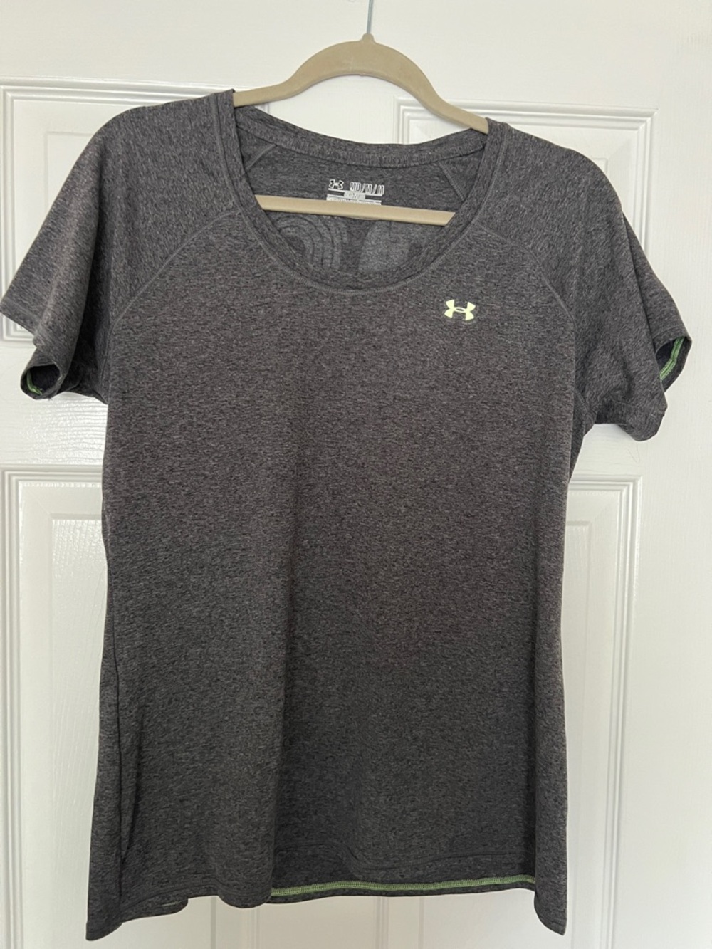 Under Armour Women's Heather Charcoal Short Sleeve Performance Tee